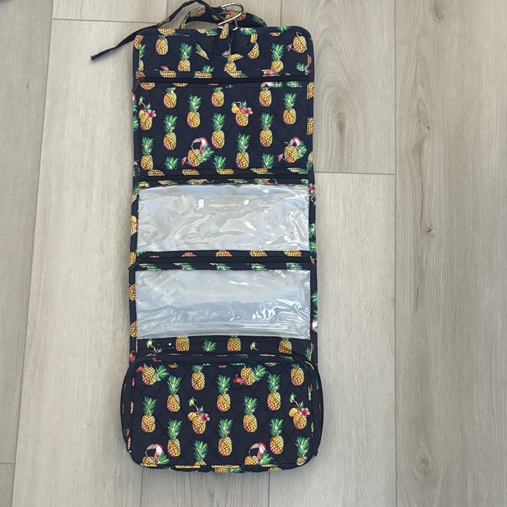 Vera Bradley Toucan Party Pineapple quilted bag set. Plus 4 other travel items - Picture 3 of 16